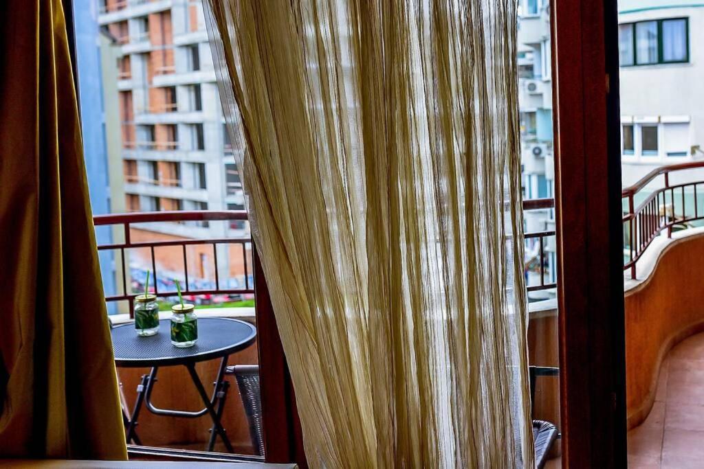 Sea View Apartment Next To Sea Garden And Beach Варна Экстерьер фото